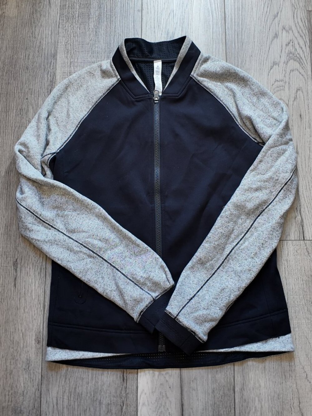 Women's Lululemon Atheltica Var-City Lace Up Bomber Jacket Black Grey Size 6